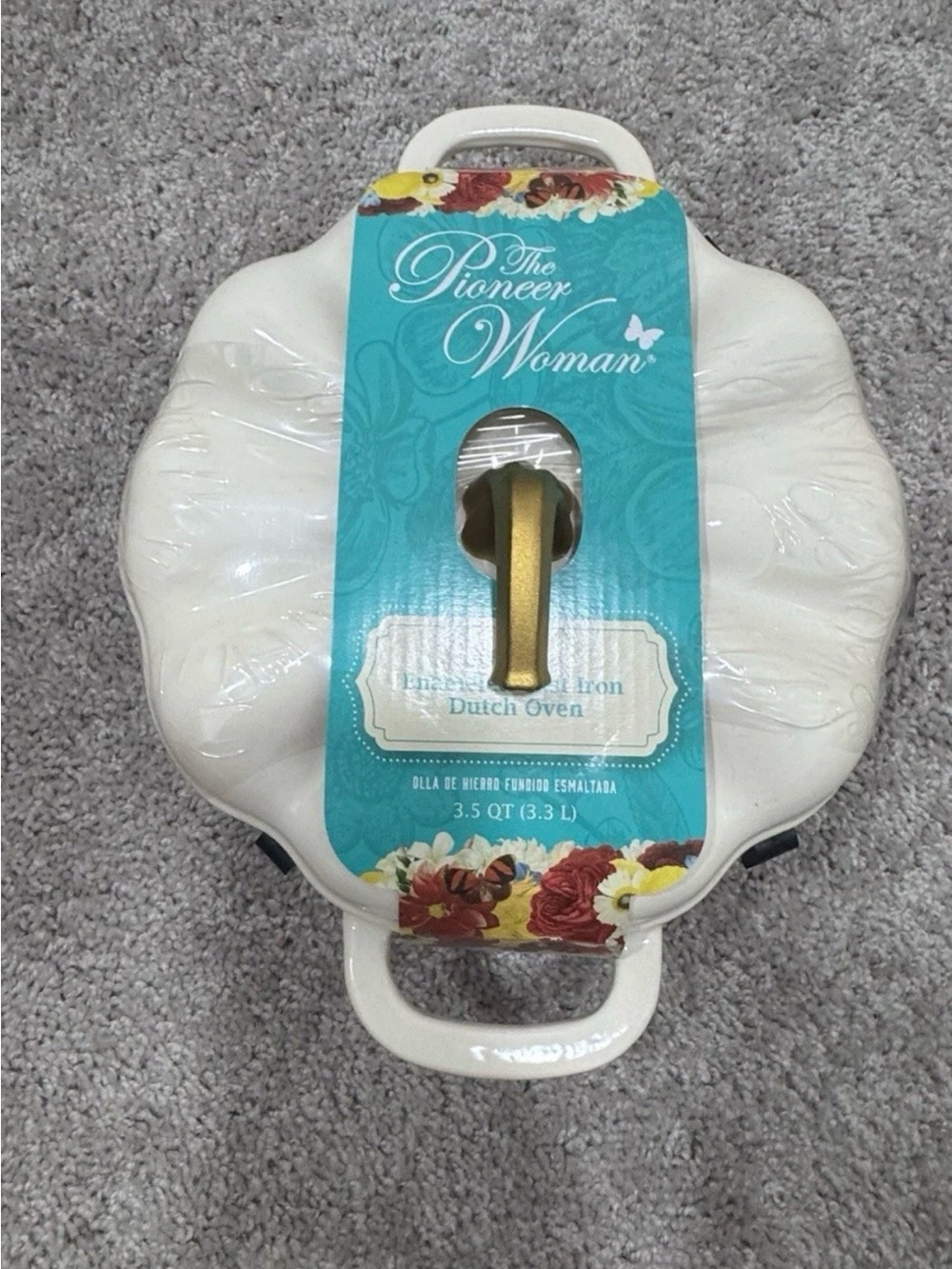 The Pioneer Woman White Dutch Oven with Gold Tone Handle